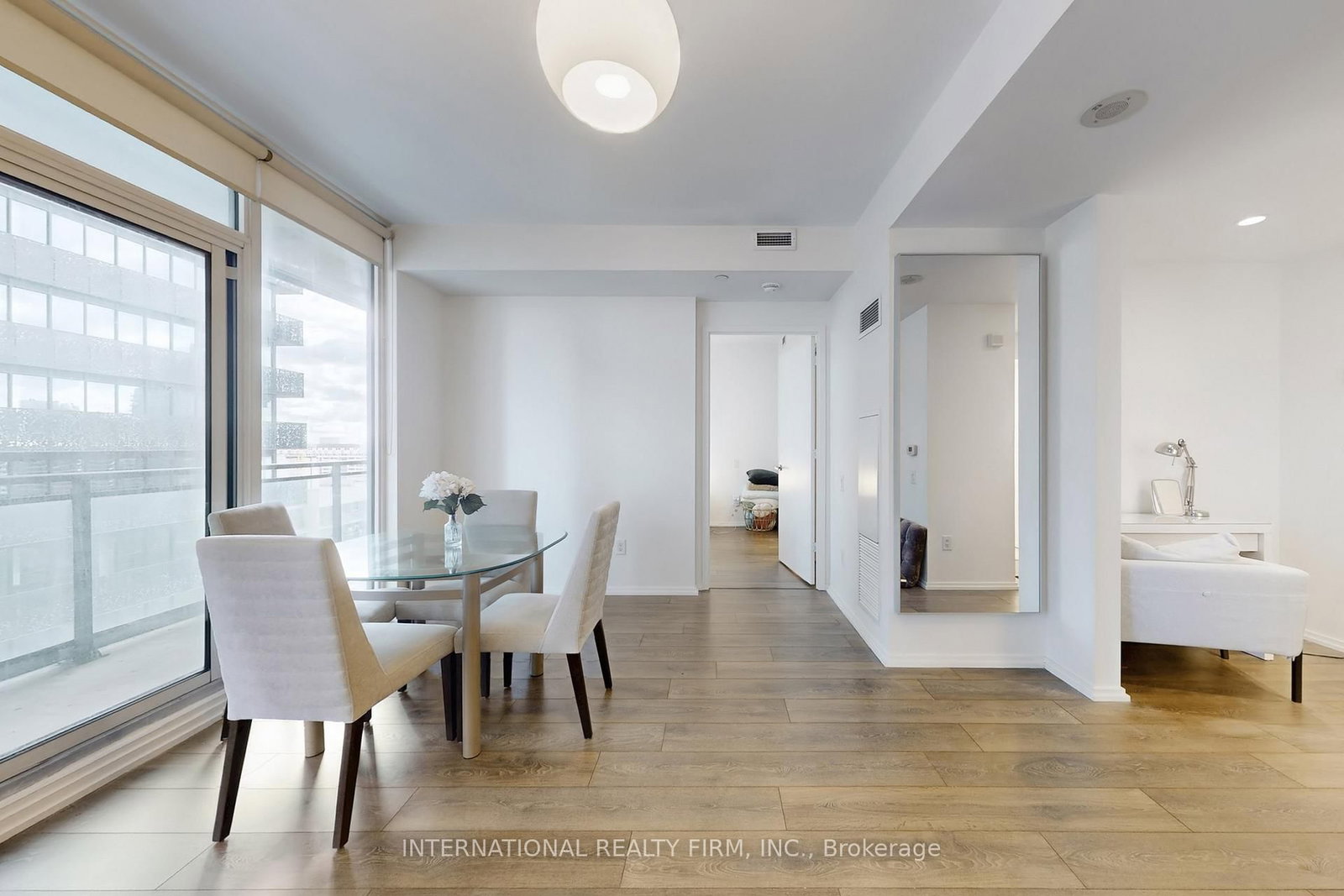 45 E Charles Street • #2911 • Toronto, ON photo 11