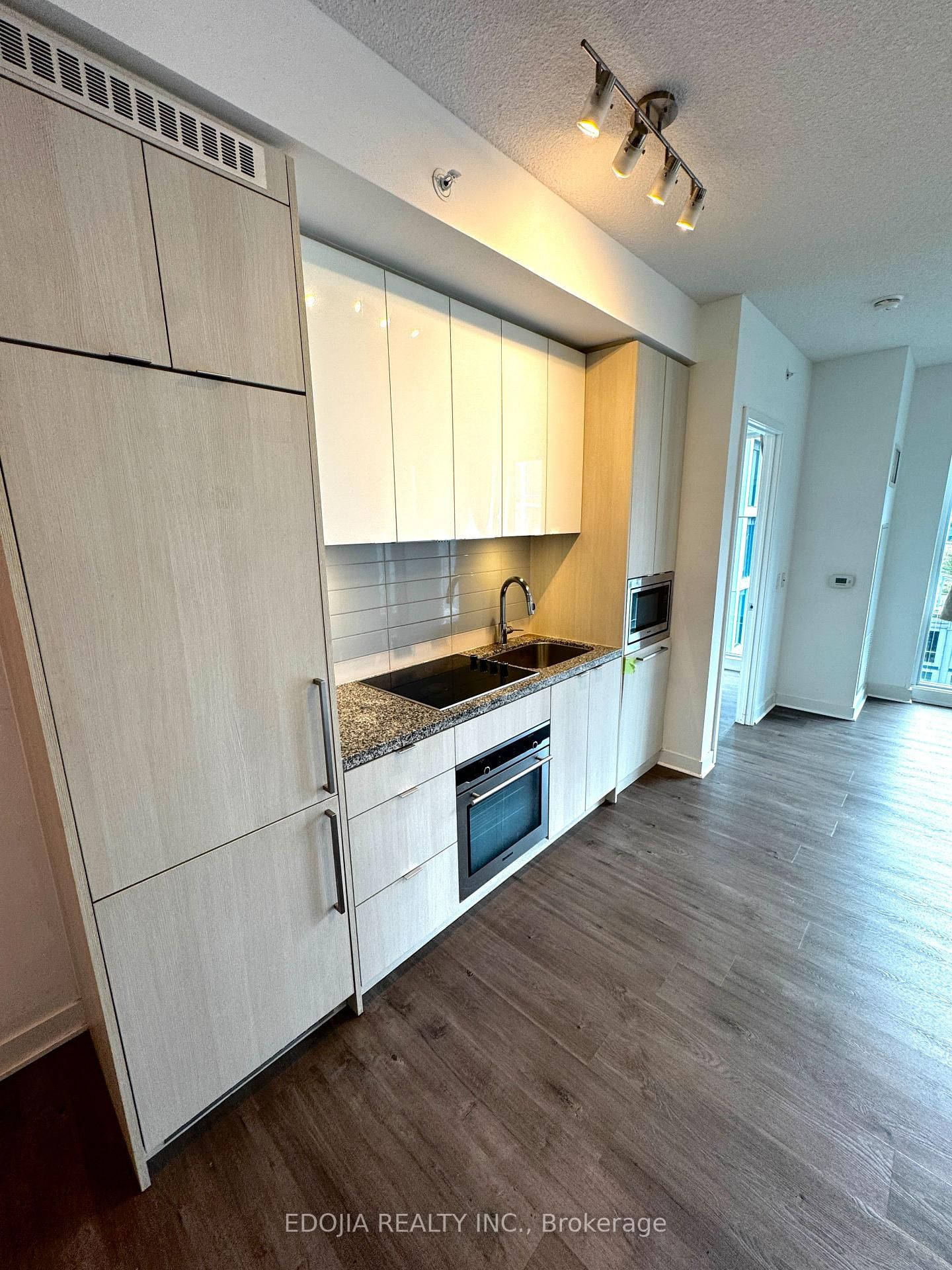 1605-115 Blue Jays Way, Toronto, ON, photo 3