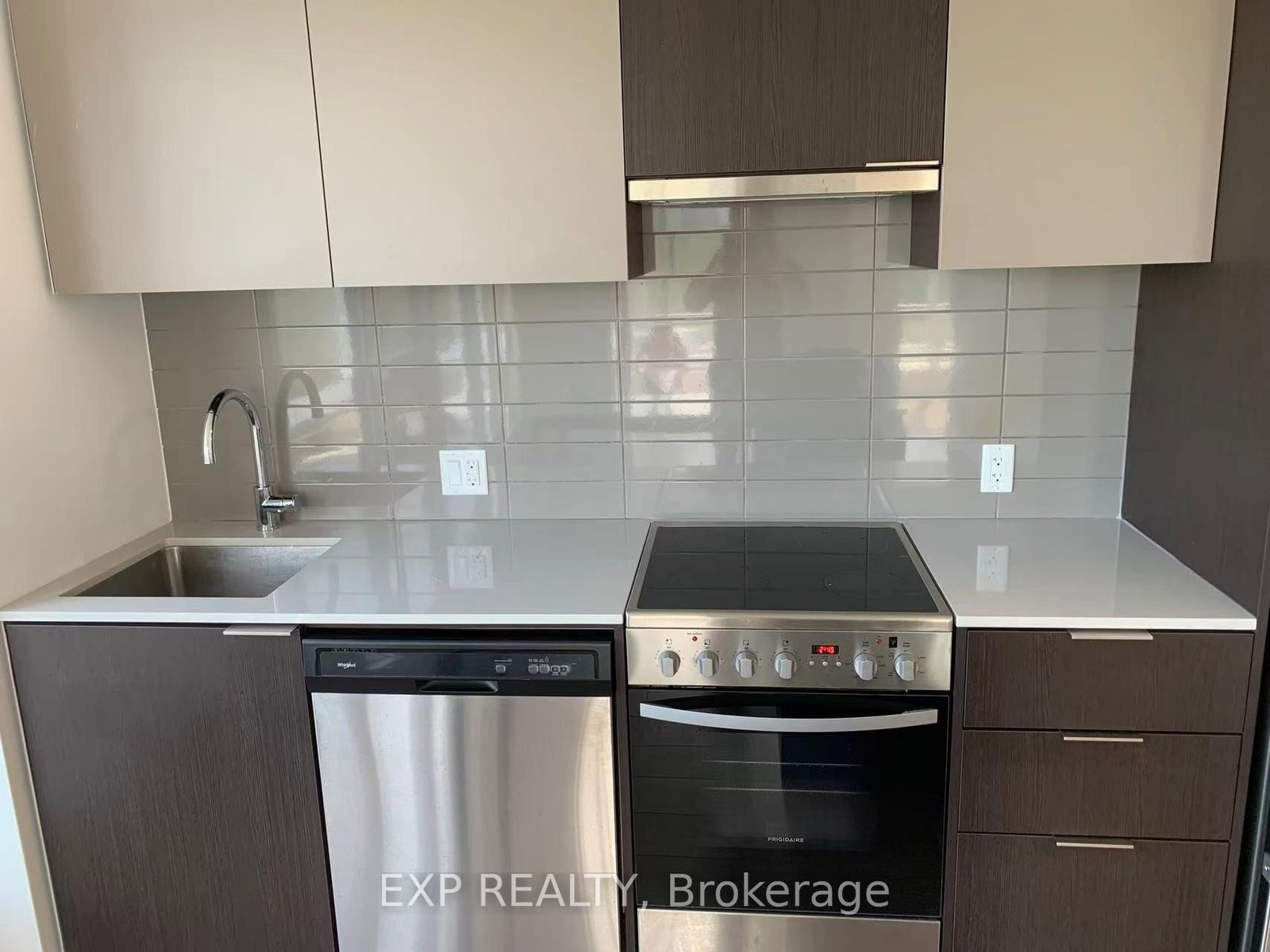 502-203 College Street, Toronto, ON, photo 5
