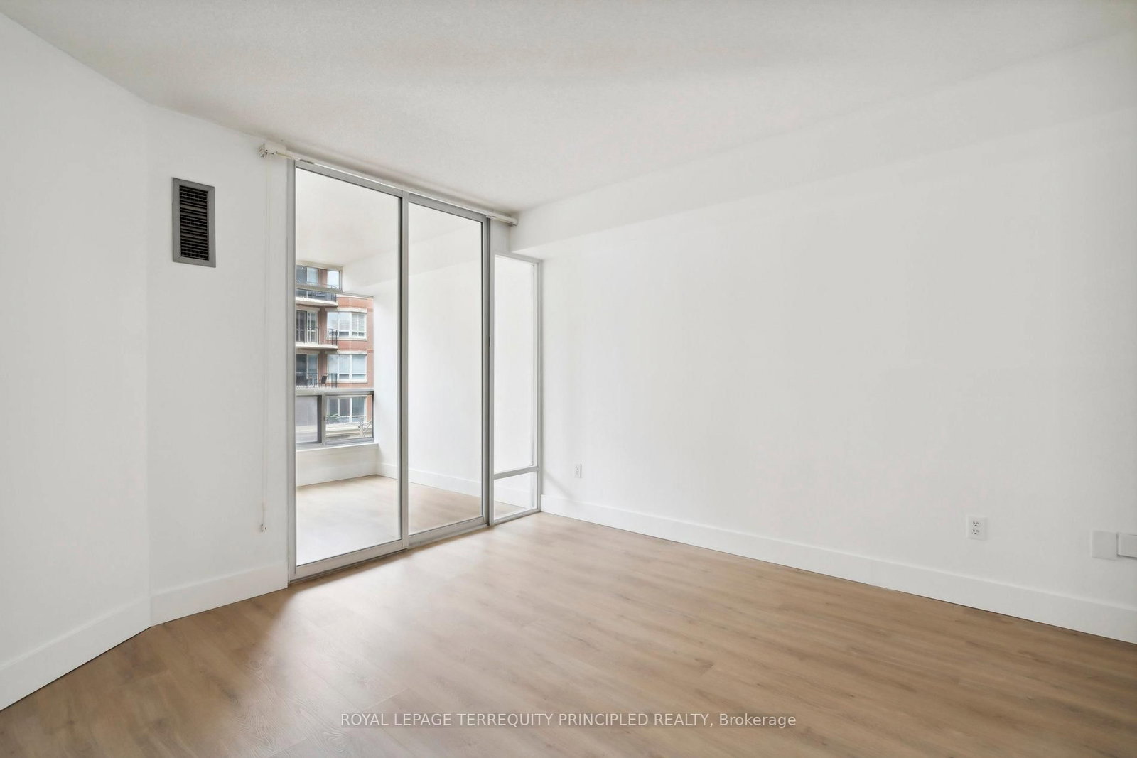 942 Yonge Street • #418 • Toronto, ON photo 24