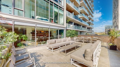 111 Bathurst Street • #314 • Toronto, ON