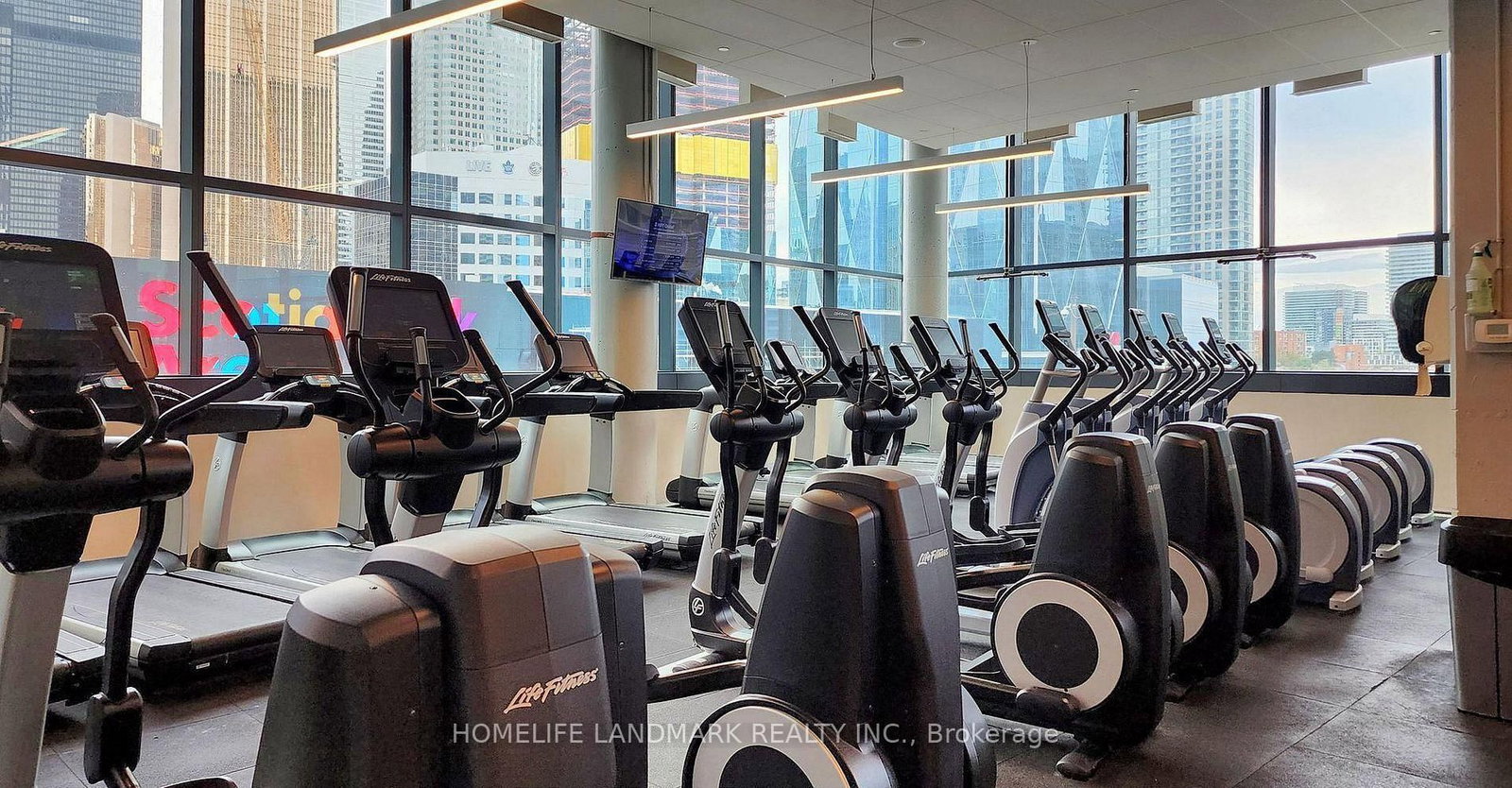 100 Harbour Street • #4908 • Toronto, ON photo 16