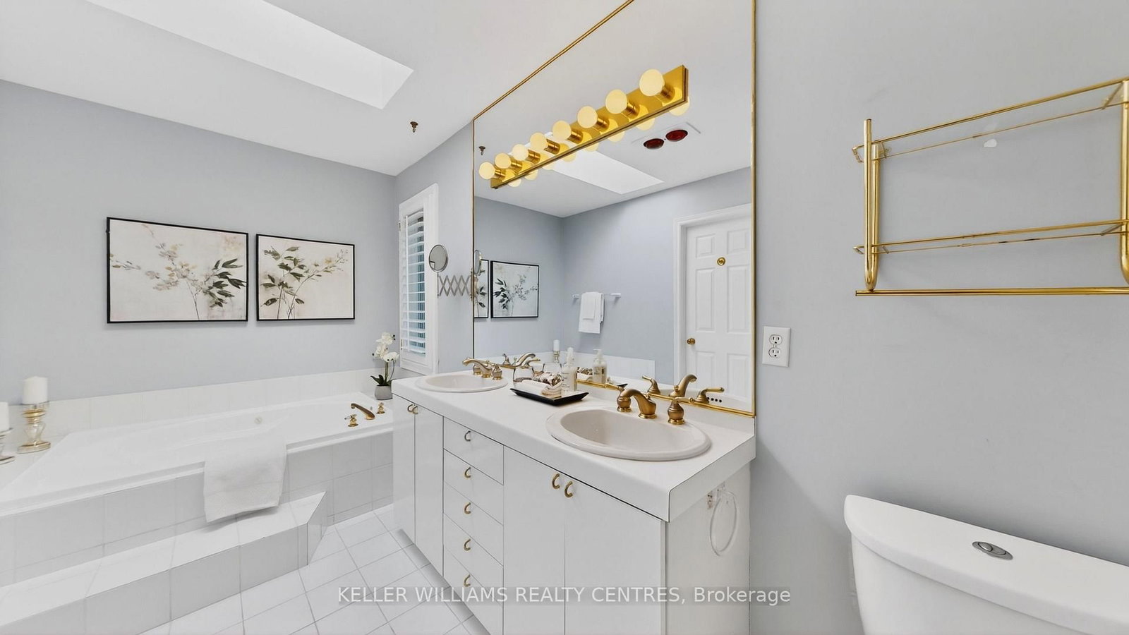 69 Gustav Crescent • Toronto, ON photo 11