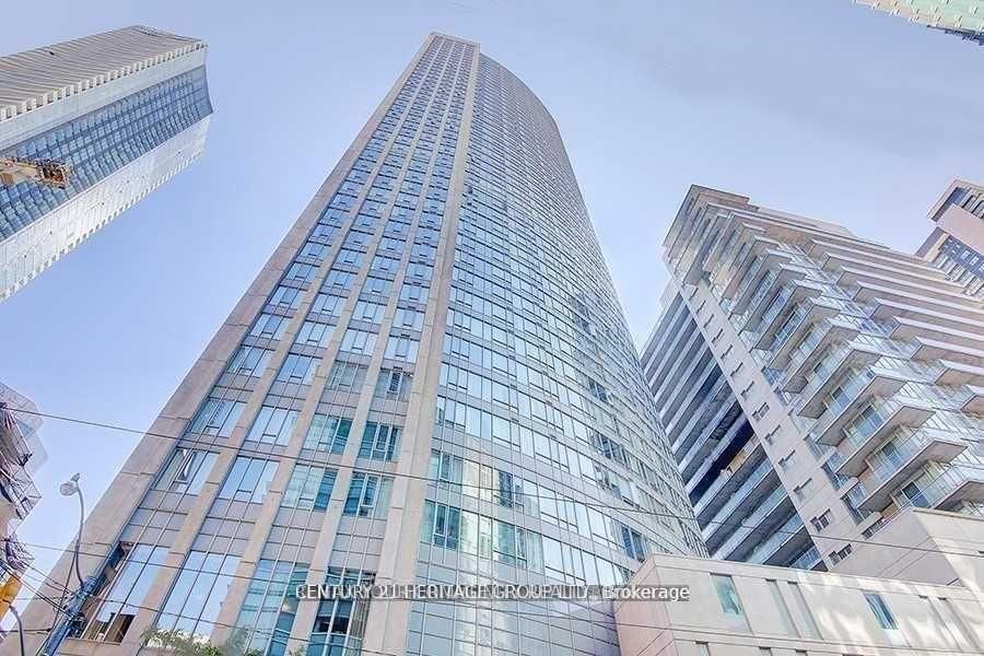608-210 Victoria Street, Toronto, ON