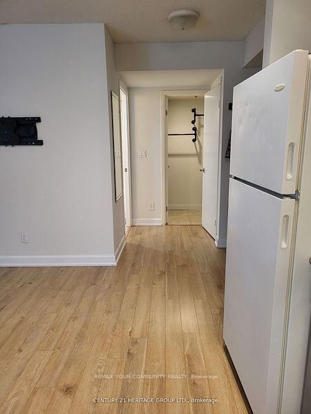608-210 Victoria Street, Toronto, ON, photo 5
