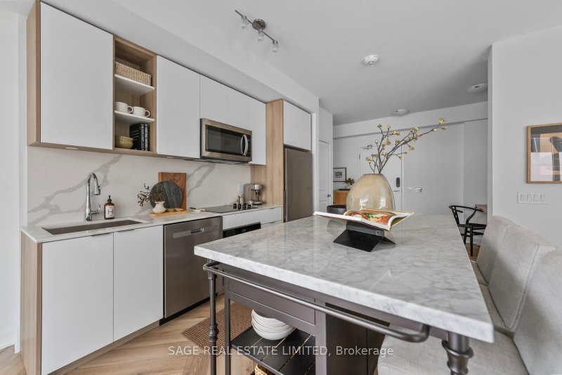 1128 - 543 Richmond Street W