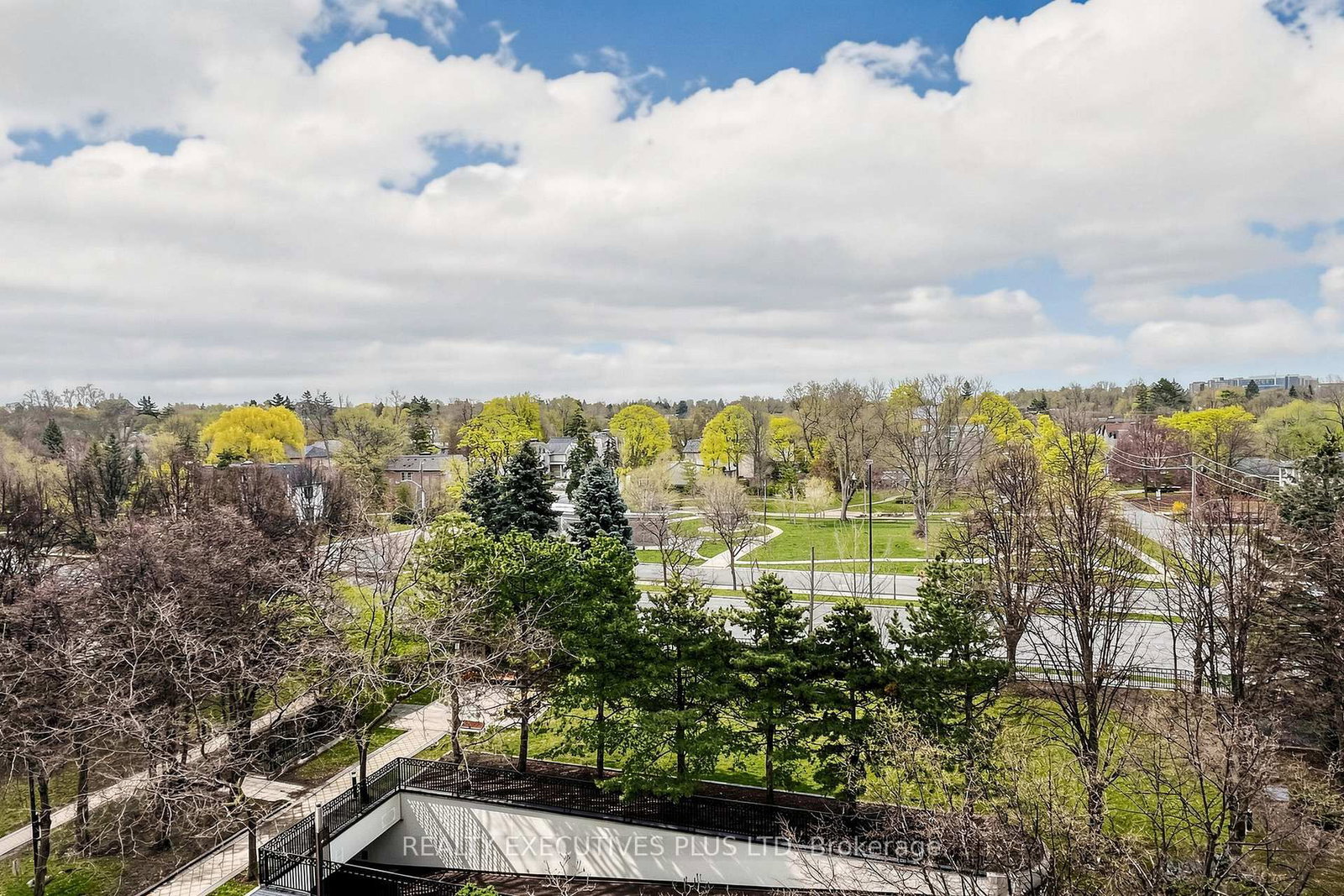 18 Hillcrest Avenue • #604 • Toronto, ON photo 21