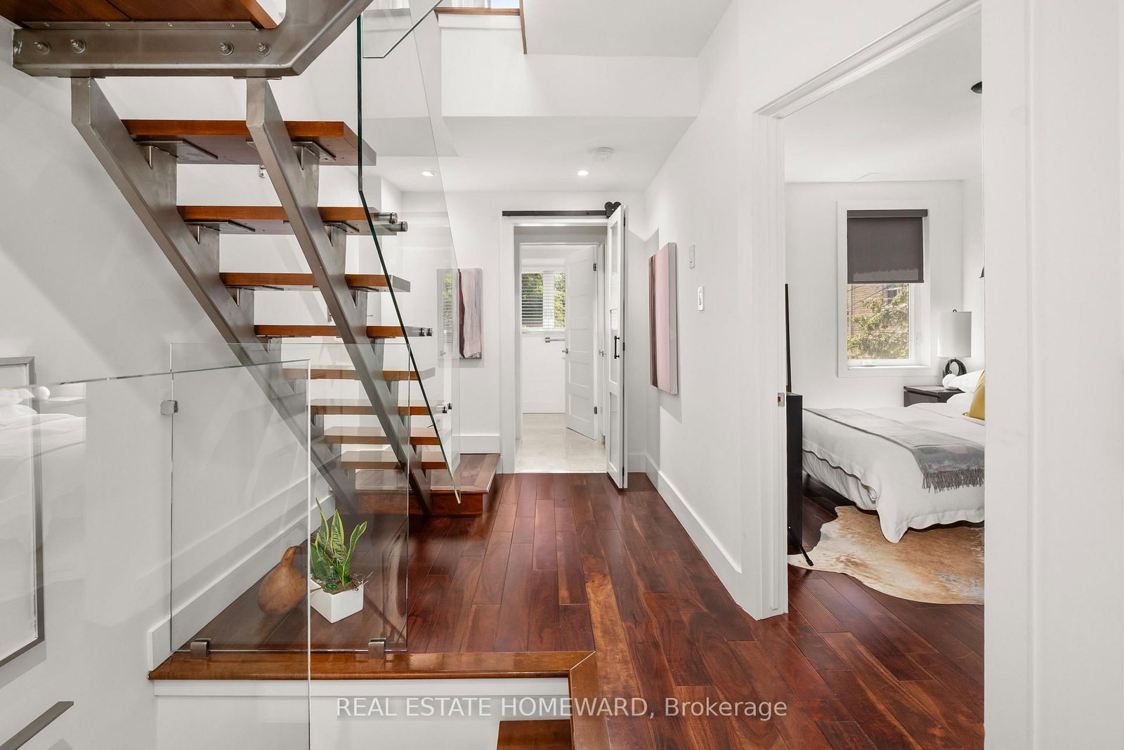 157 Ranleigh Avenue • Toronto, ON photo 18