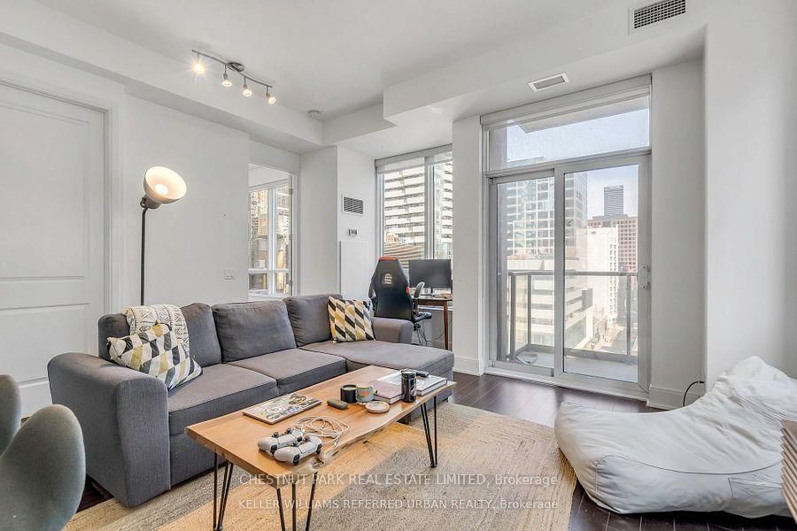 802-21 Balmuto Street, Toronto, ON, photo 4