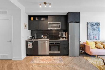 Unit 2615 — 70 Princess Street — more photos