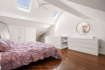Semi-Detached House leased at 2nd,3rd-124 Argyle Street, Toronto, Ontario, M6J 1N9 - Trinity-Bellwoods - MLS: C13532824