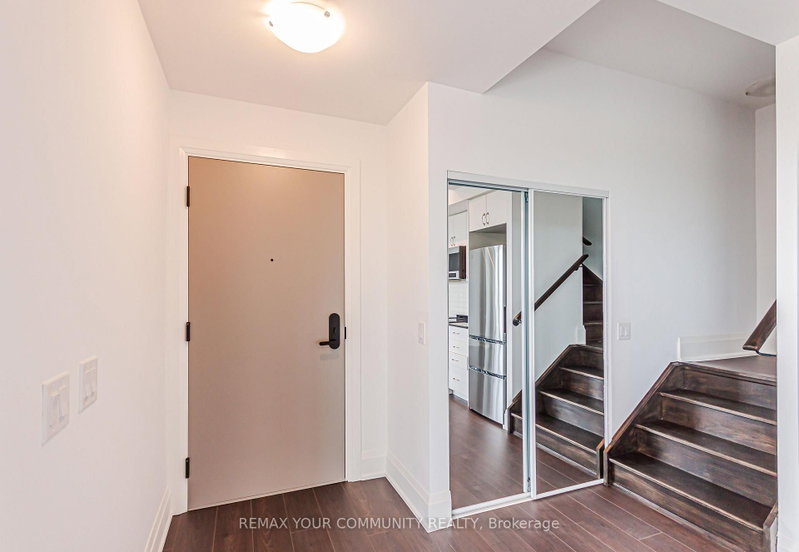 905 - 700 Sheppard Avenue W
