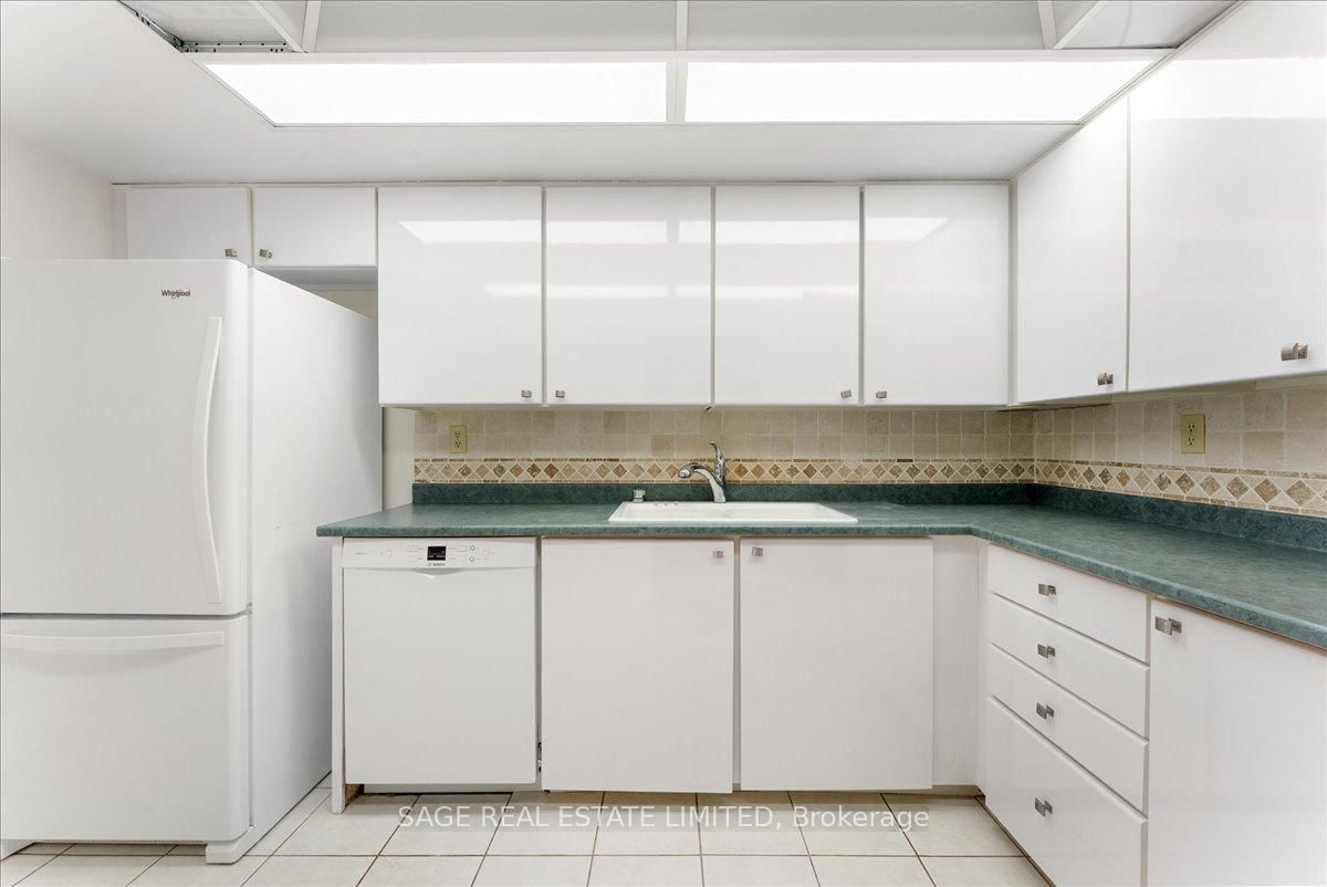 360 Bloor Street E • #209 • Toronto, ON photo 11