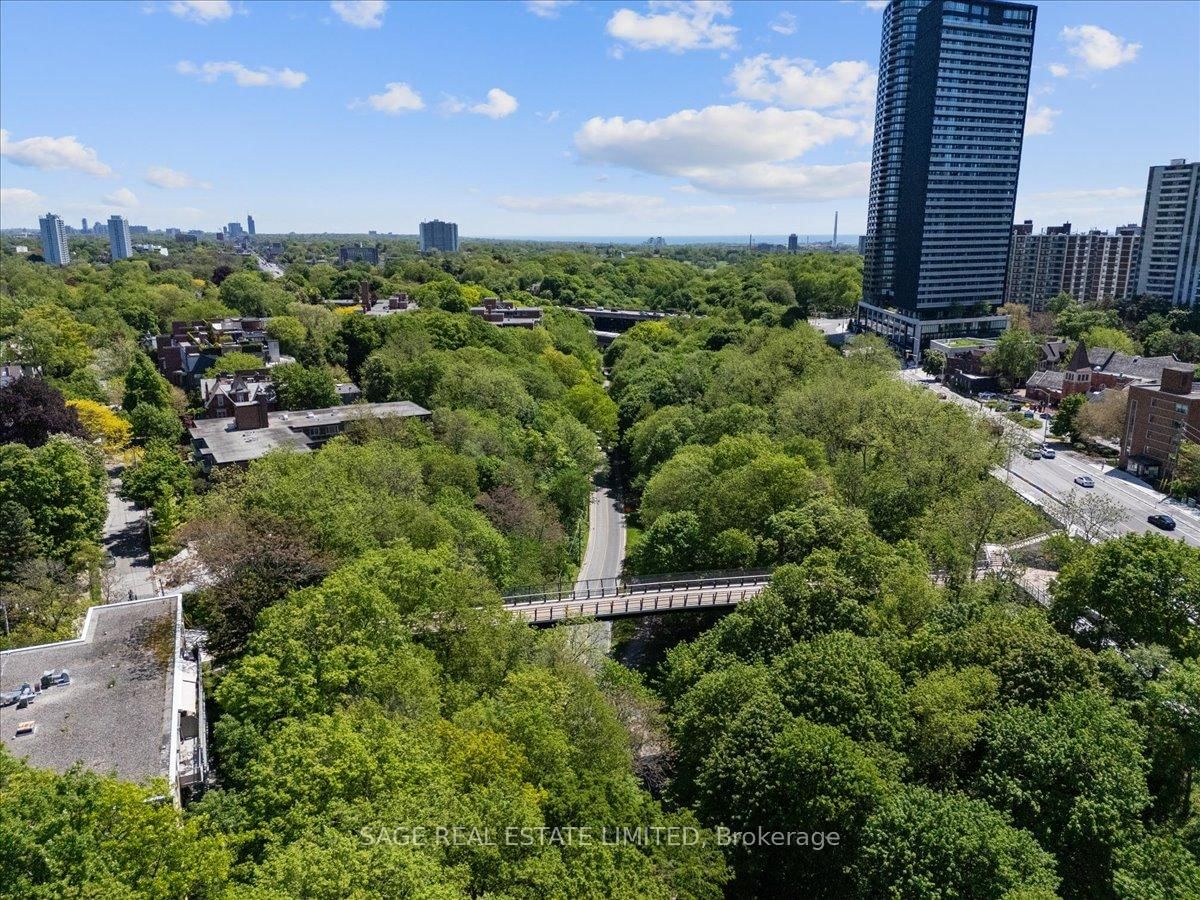 360 Bloor Street E • #209 • Toronto, ON photo 40