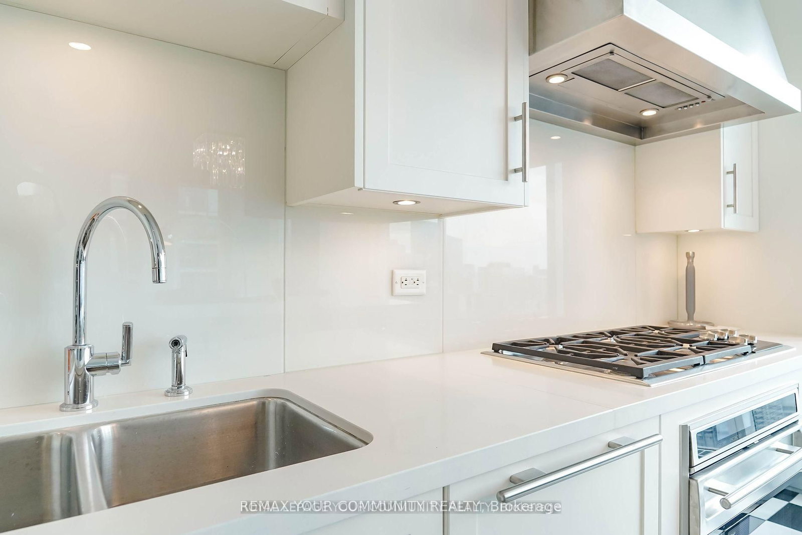 183 Wellington Street W • #3903 • Toronto, ON photo 13