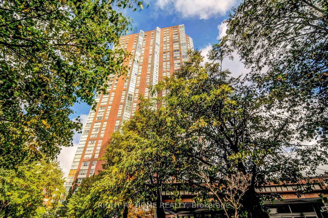 1310 - 7 Concorde Place