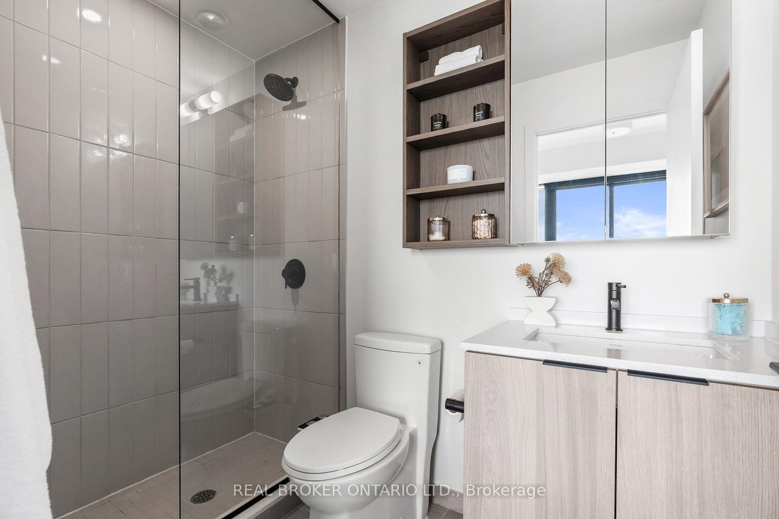 181 Sterling Road • #902 • Toronto, ON photo 11
