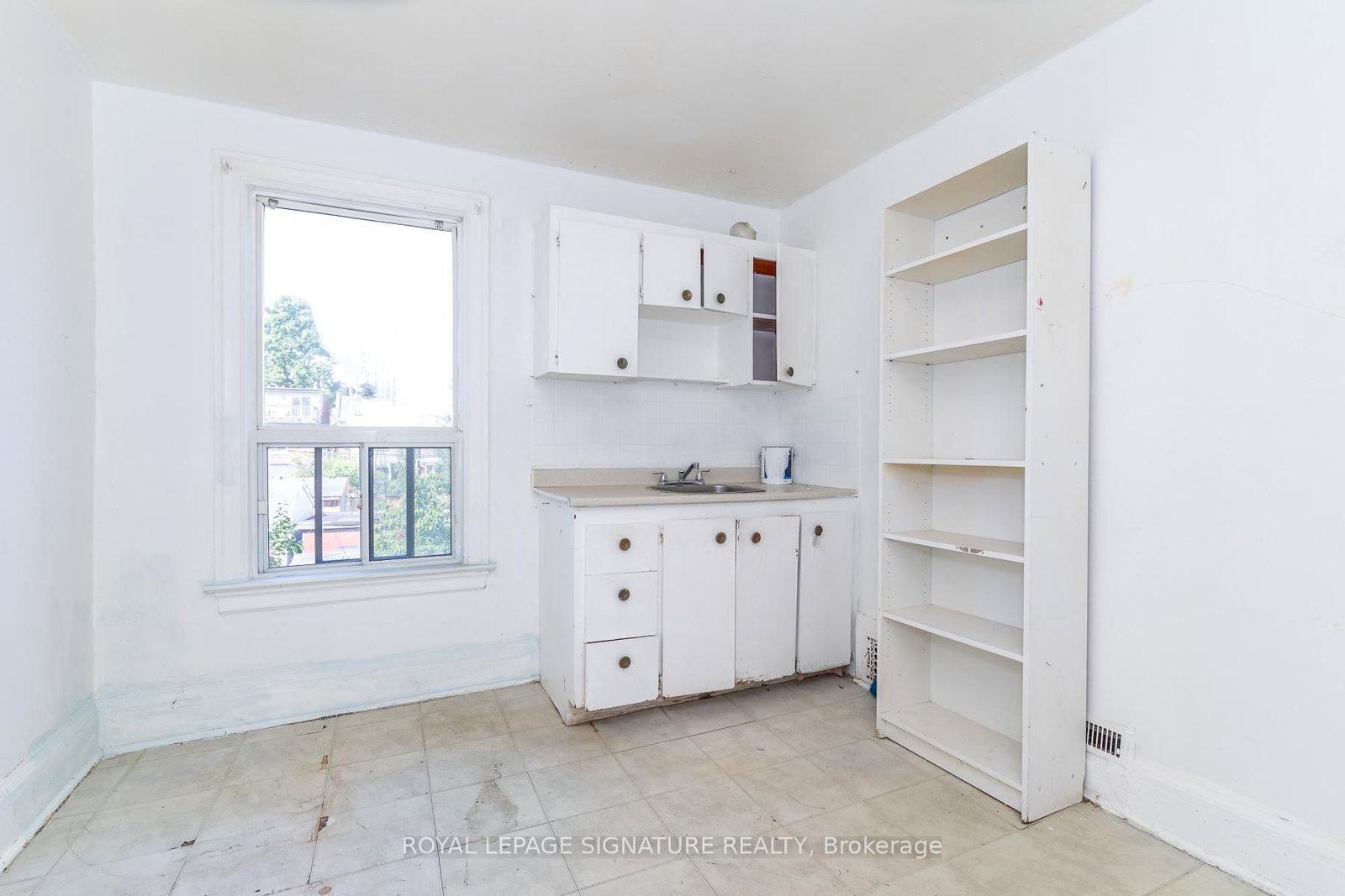 290 Margueretta Street • Toronto, ON photo 19