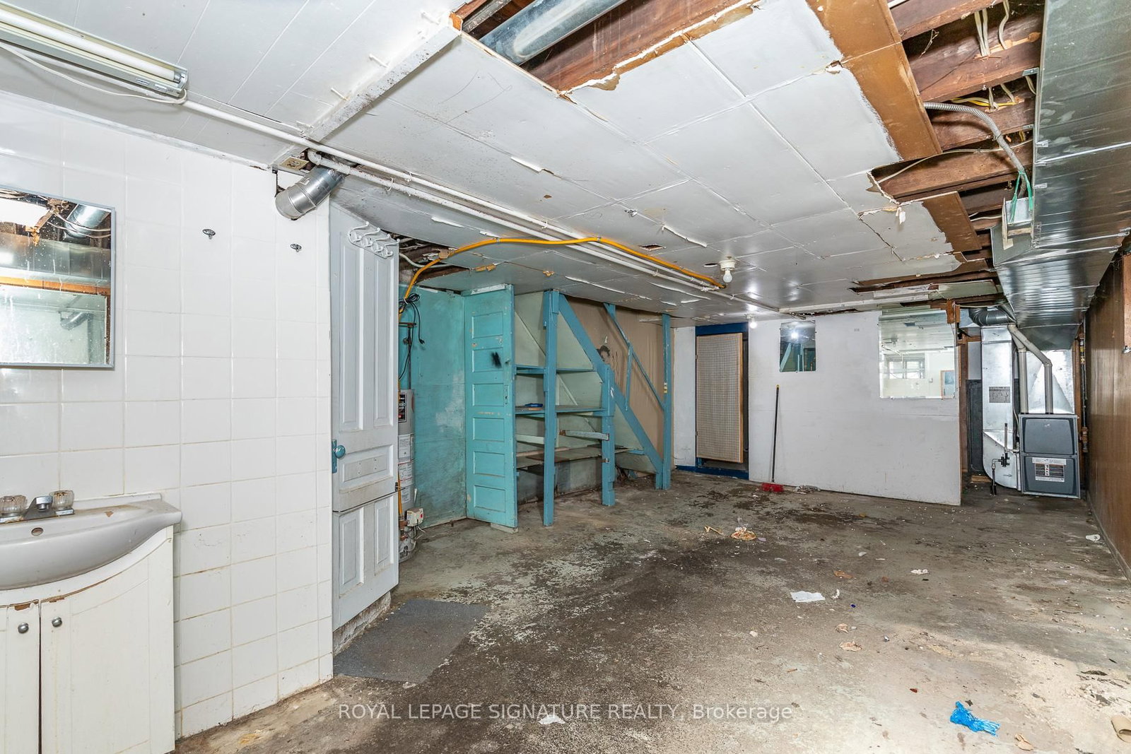 290 Margueretta Street • Toronto, ON photo 27