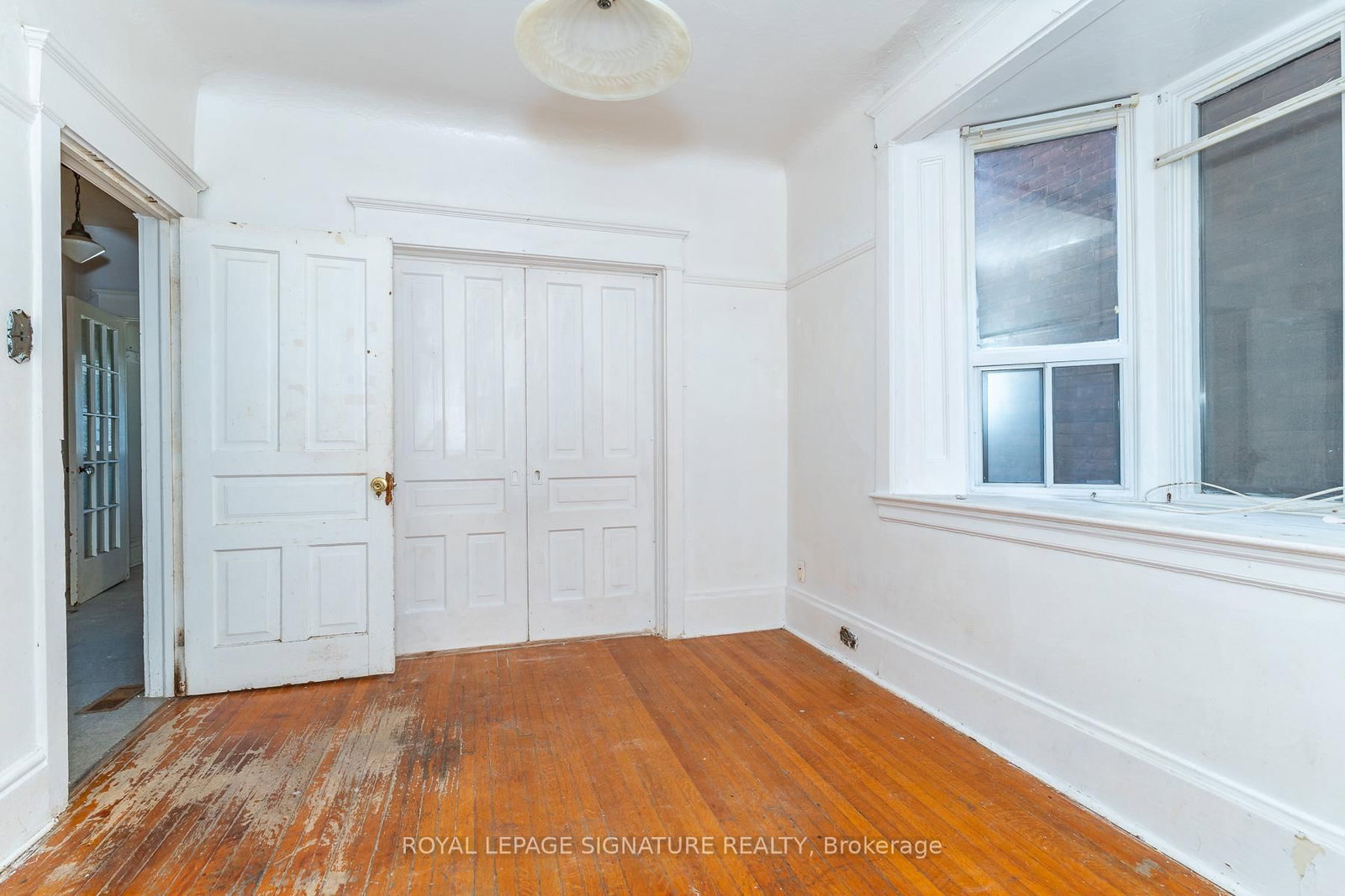 290 Margueretta Street • Toronto, ON photo 8