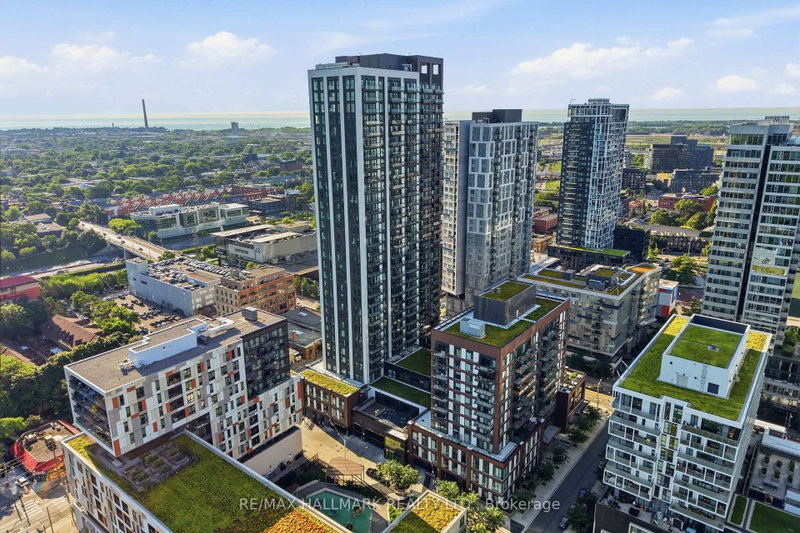 1306 - 130 River Street