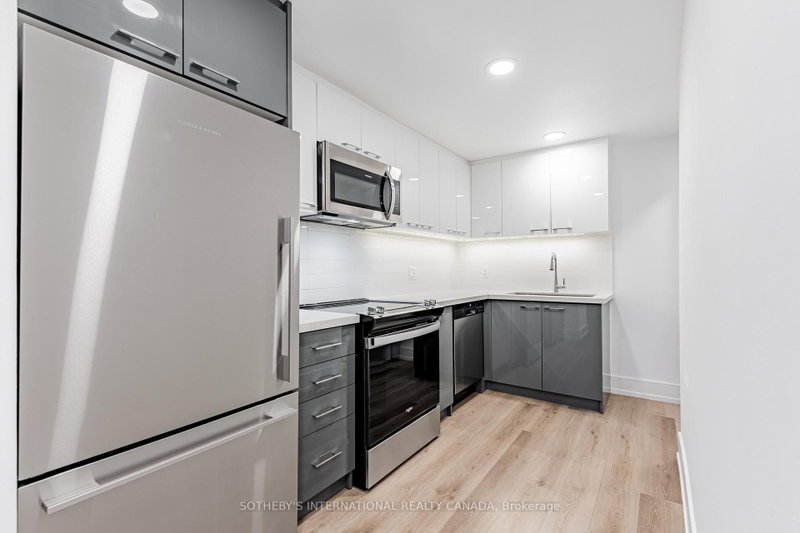 N1206 - 201 Sherbourne Street