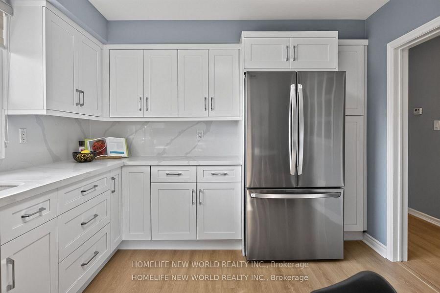 203 Goddard Street • Toronto, ON photo 16
