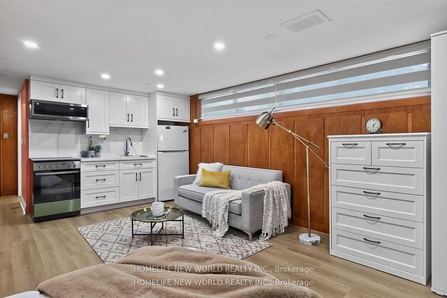203 Goddard Street • Toronto, ON photo 41