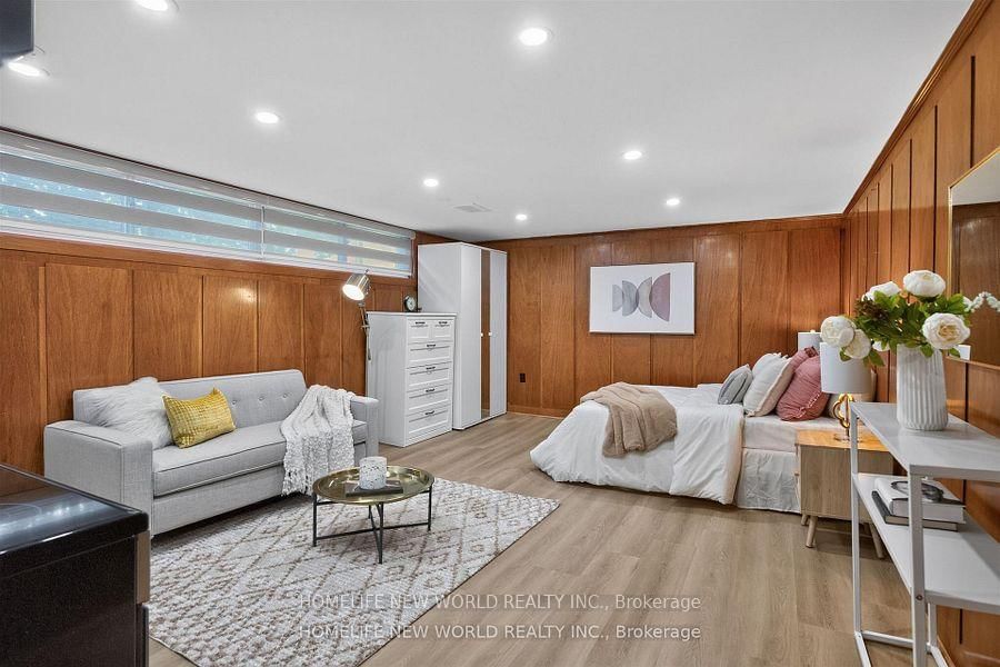 203 Goddard Street • Toronto, ON photo 42