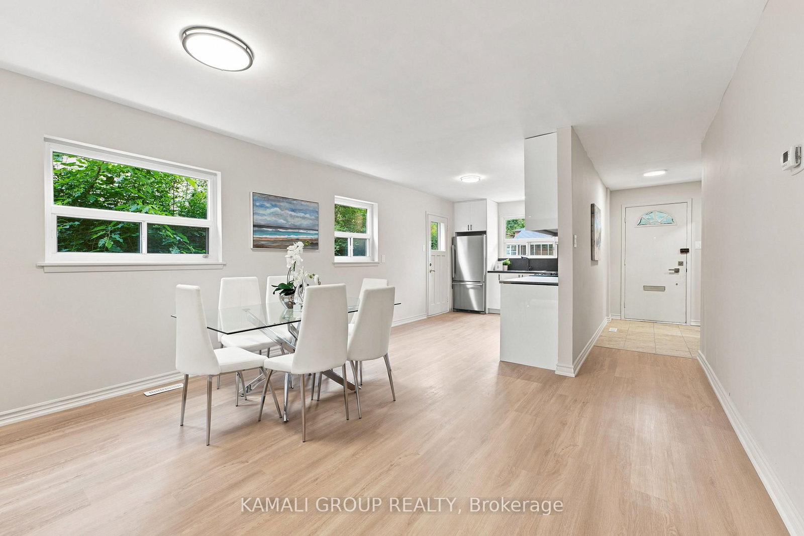 23 Greenwin Village Road • Toronto, ON photo 6