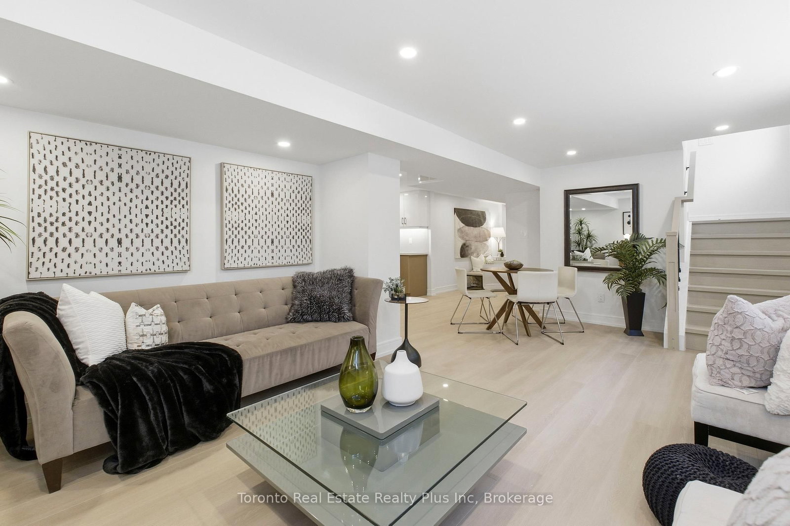 3 Blithfield Avenue • Toronto, ON photo 10