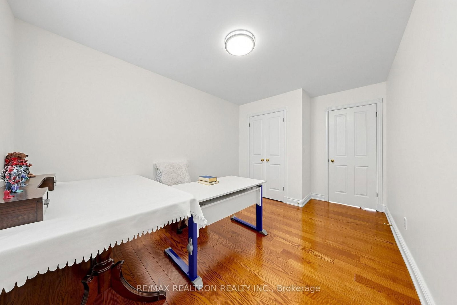 352 Deloraine Avenue • Toronto, ON photo 26