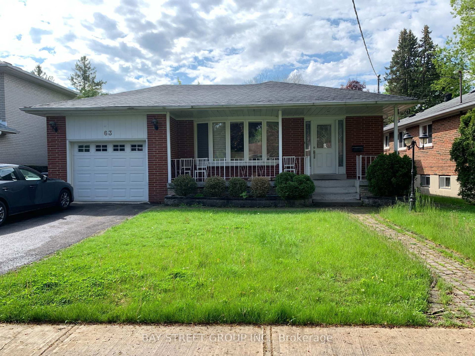Upper-63 Lesgay Crescent, Toronto, ON