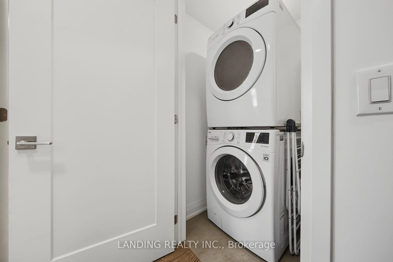 17 Greenbriar Road • #7 • Toronto, ON photo 28