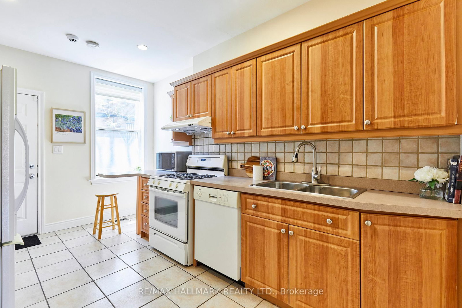 95 Wolseley Street • Toronto, ON photo 11