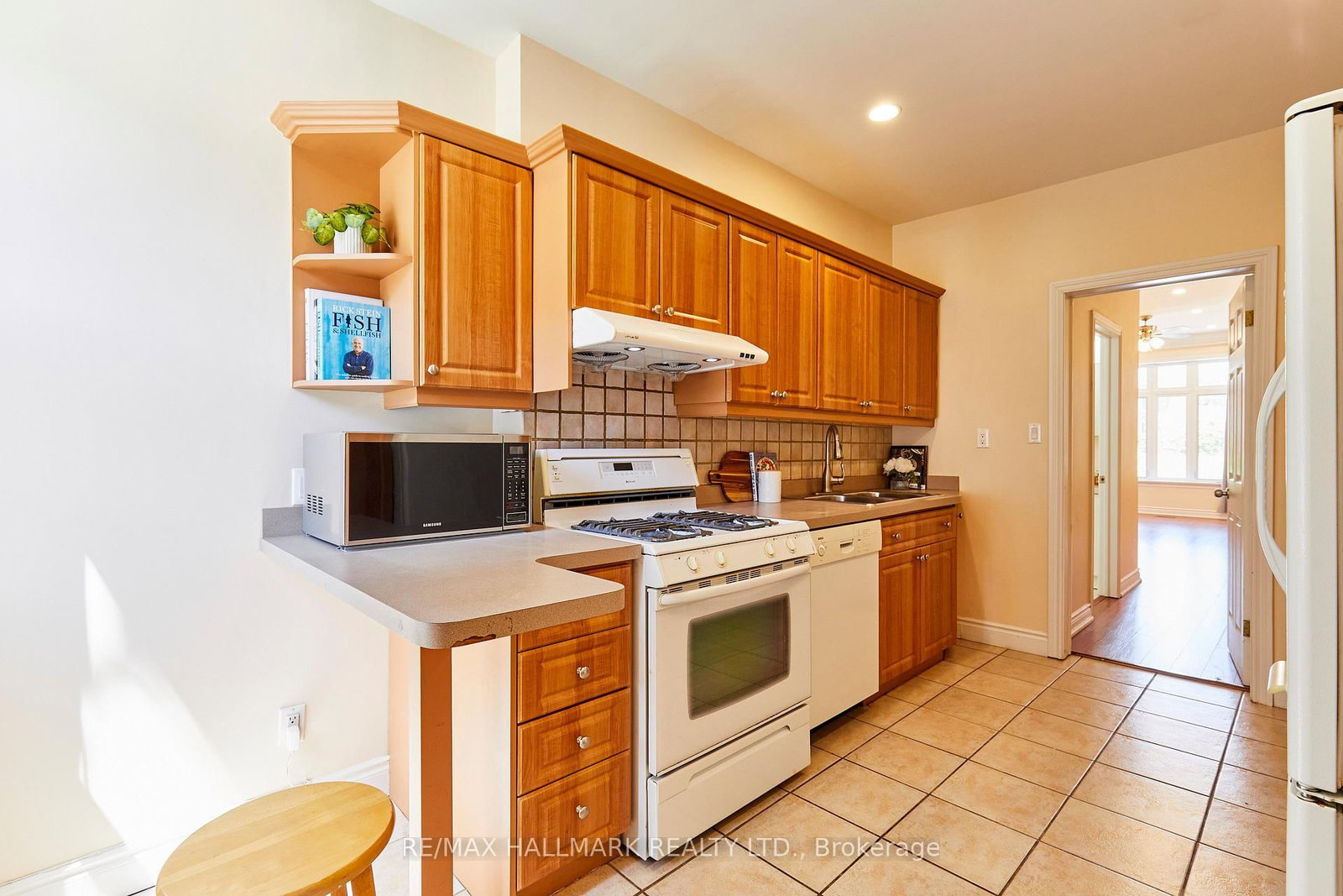 95 Wolseley Street • Toronto, ON photo 13