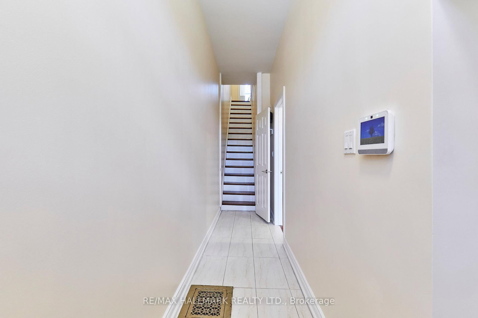95 Wolseley Street • Toronto, ON photo 15