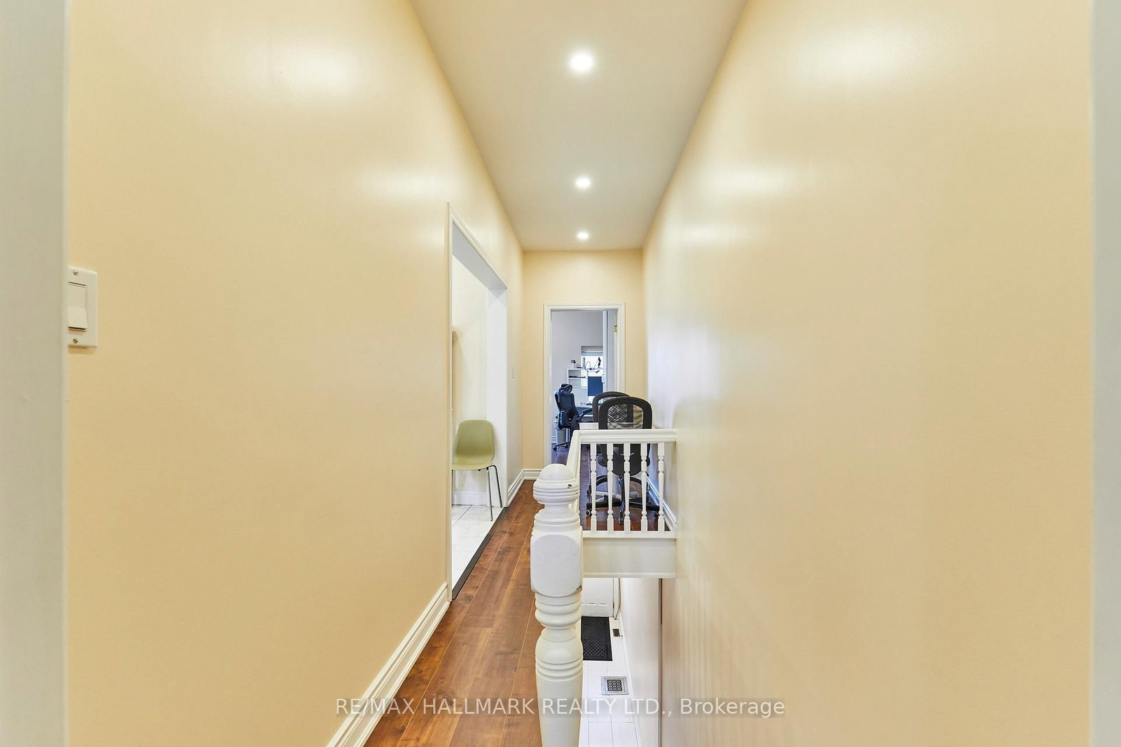 95 Wolseley Street • Toronto, ON photo 16