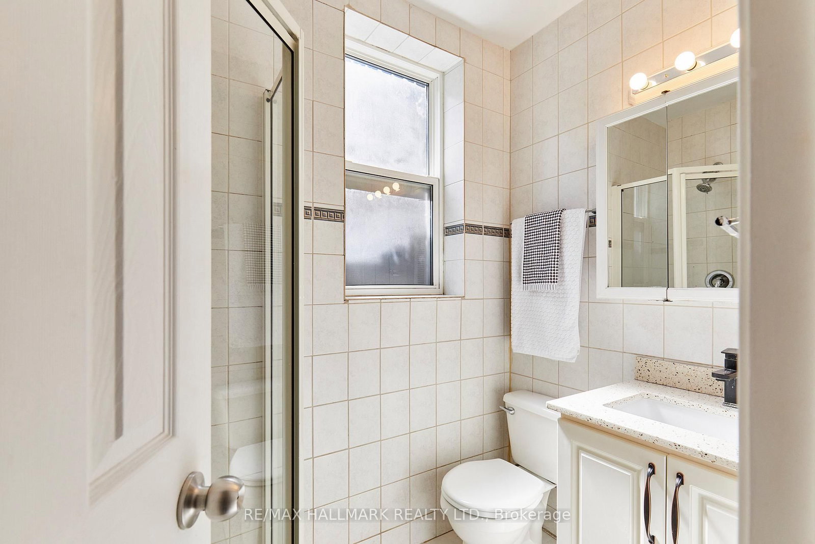 95 Wolseley Street • Toronto, ON photo 20