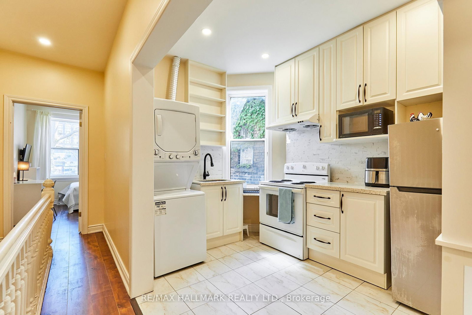 95 Wolseley Street • Toronto, ON photo 21