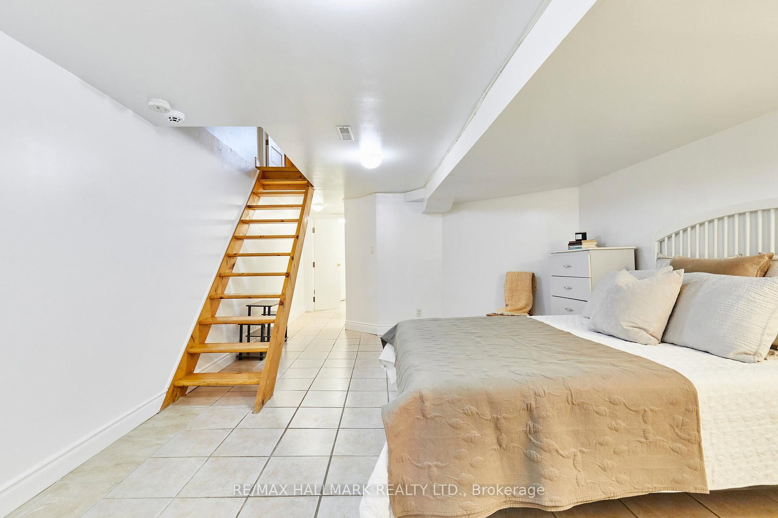 95 Wolseley Street • Toronto, ON photo 29