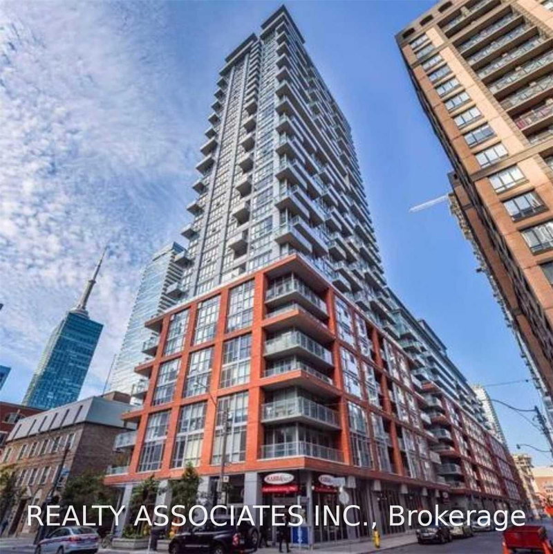 home for lease on 504-126 Simcoe Street