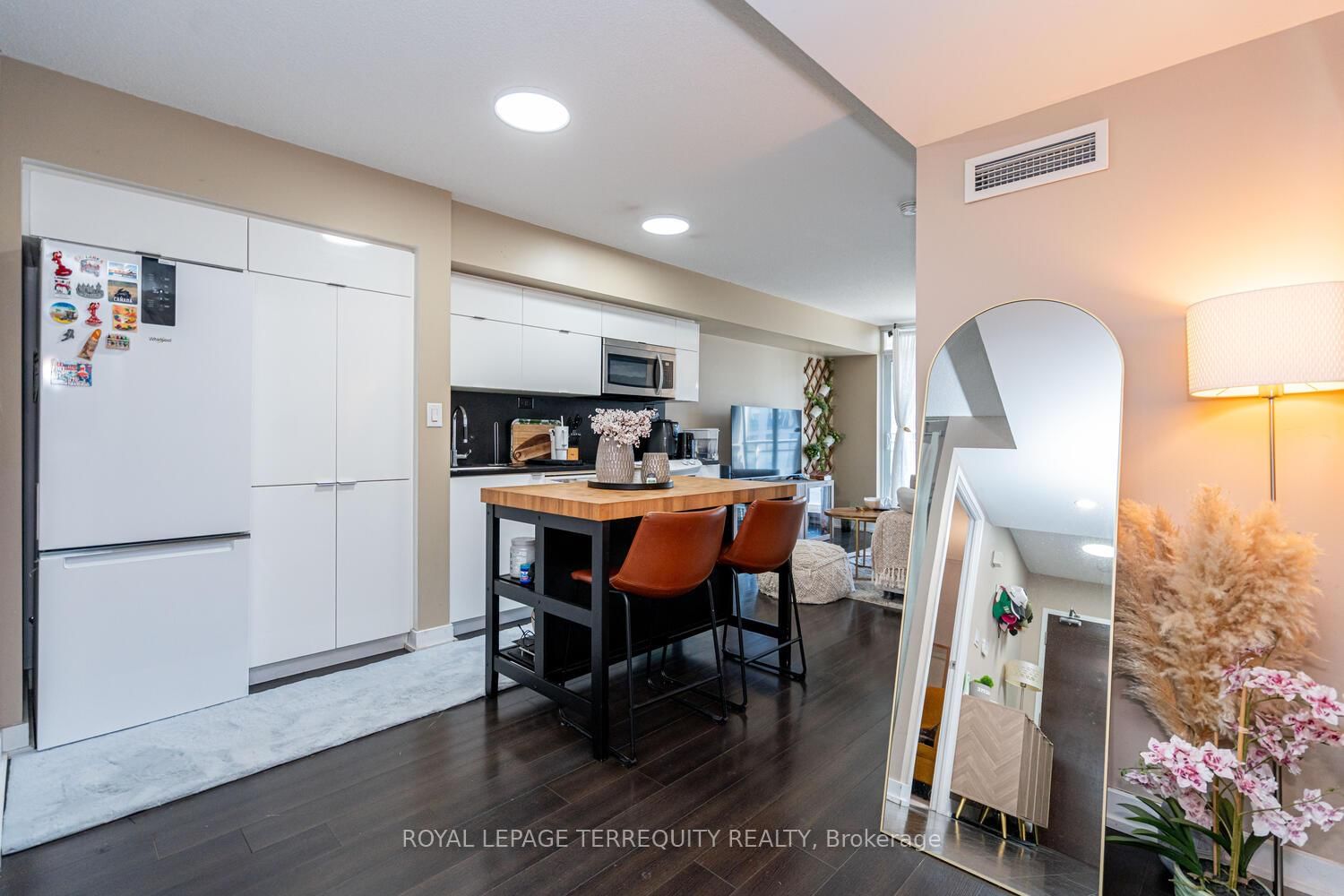 151 Dan Leckie Way • #610 • Toronto, ON photo 11