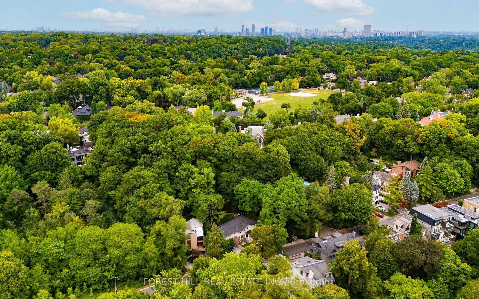 52 Roxborough Drive • Toronto, ON photo 36