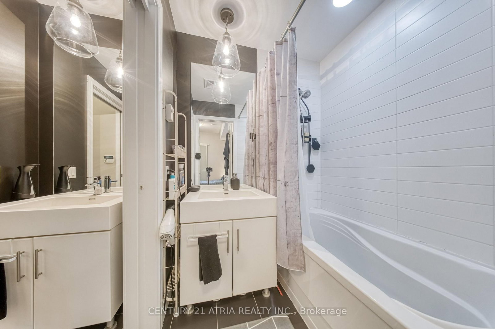 112 George Street • #S703 • Toronto, ON photo 34