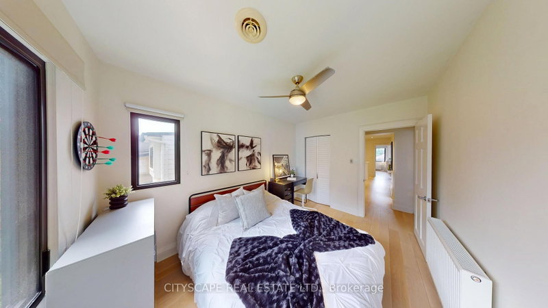 25 Oswald Toronto,ON M4S 2H5 — Photo 32