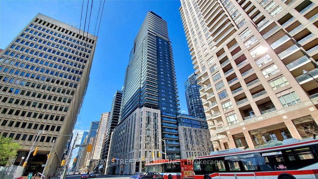 3904 - 955 Bay Street E