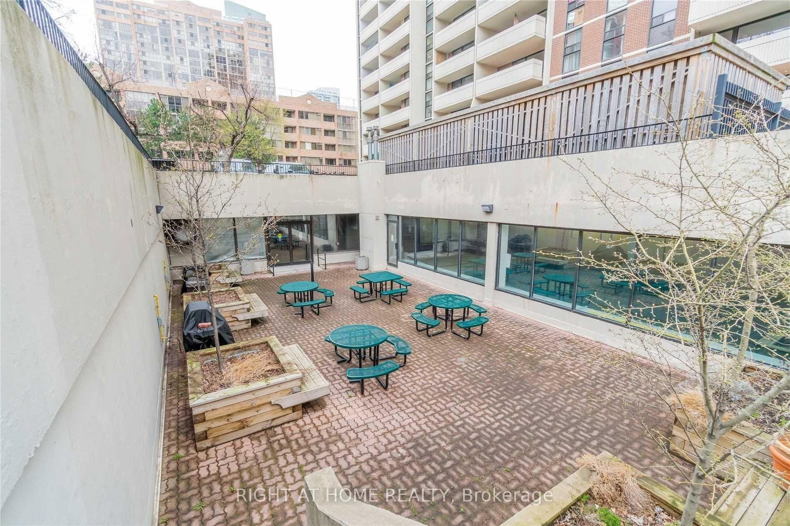 40 Homewood Avenue • #1104 • Toronto, ON photo 36