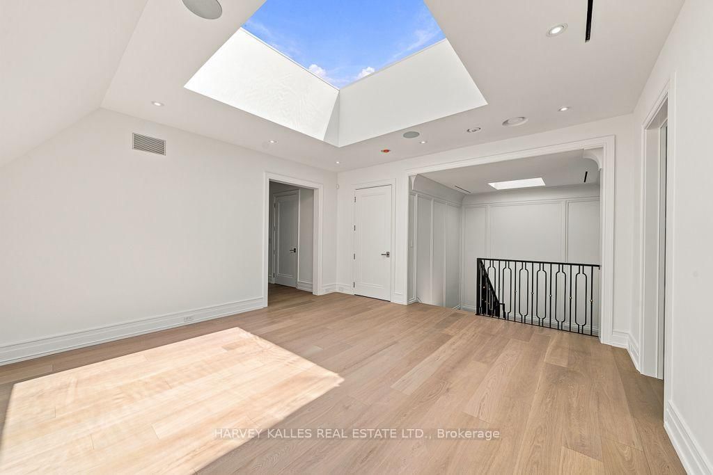 204 Forest Hill Road • Toronto, ON photo 32