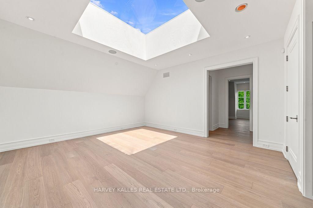 204 Forest Hill Road • Toronto, ON photo 33
